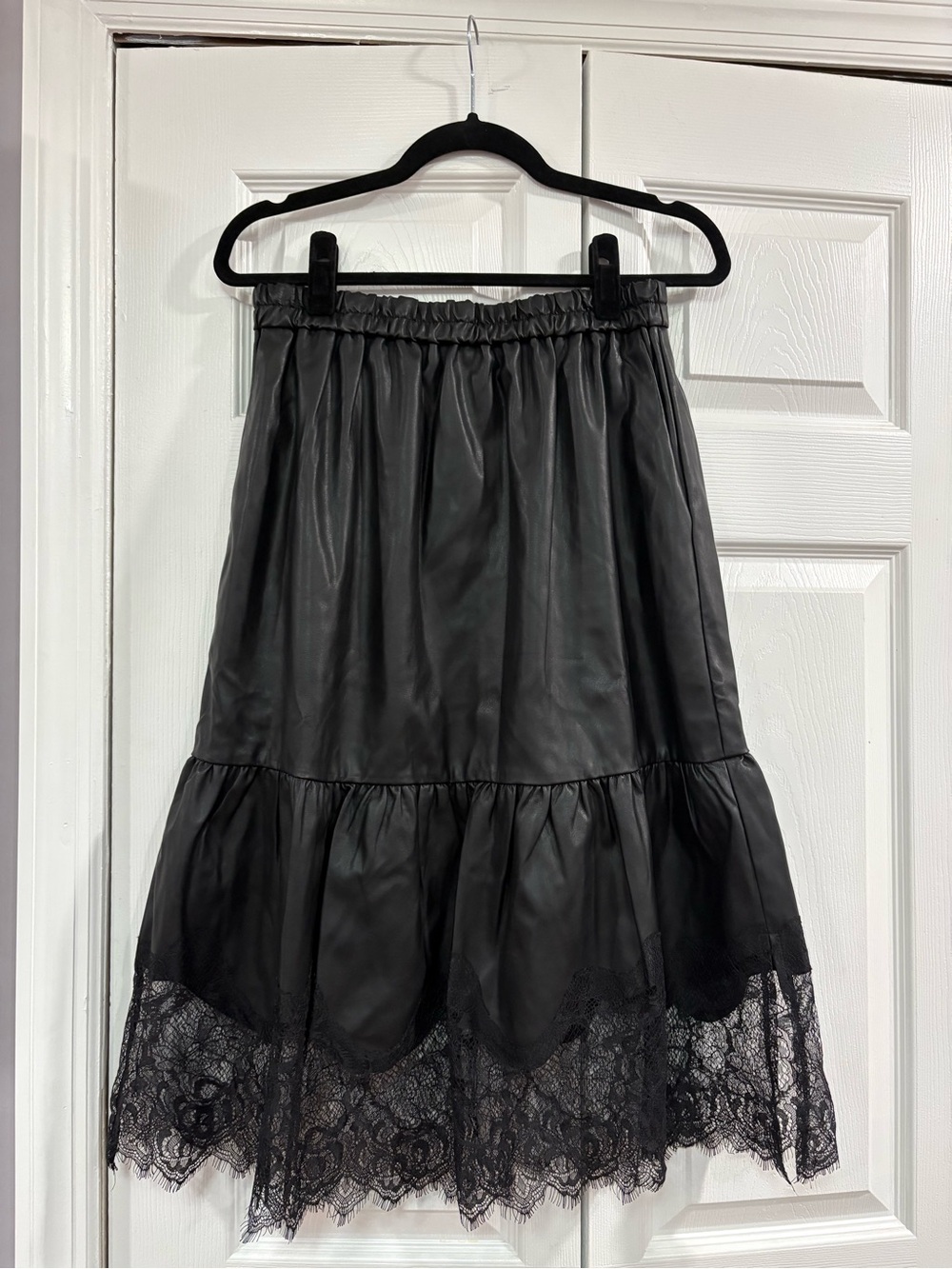 Tiered Faux Leather Midi Skirt with Lace Hem - Black